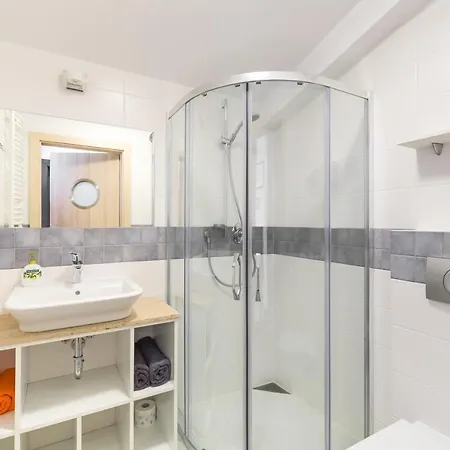 Feriehus Osada Konna Assanya Assanya Ujanowice